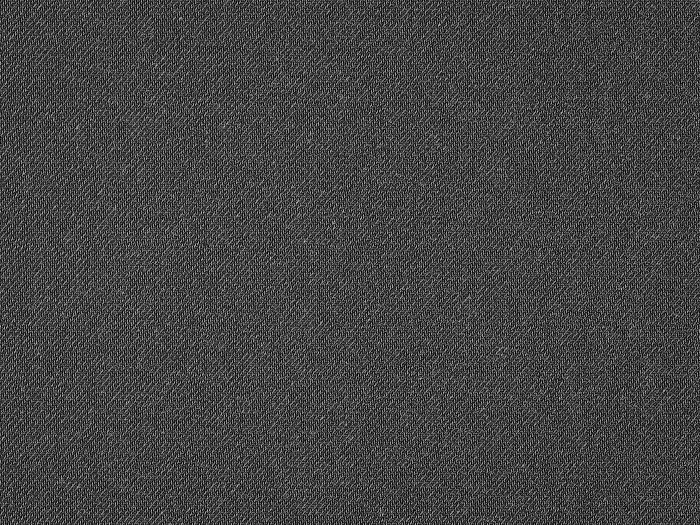Échantillons de jersey pesés sur une balance avec étiquettes de grammage en g/m².
