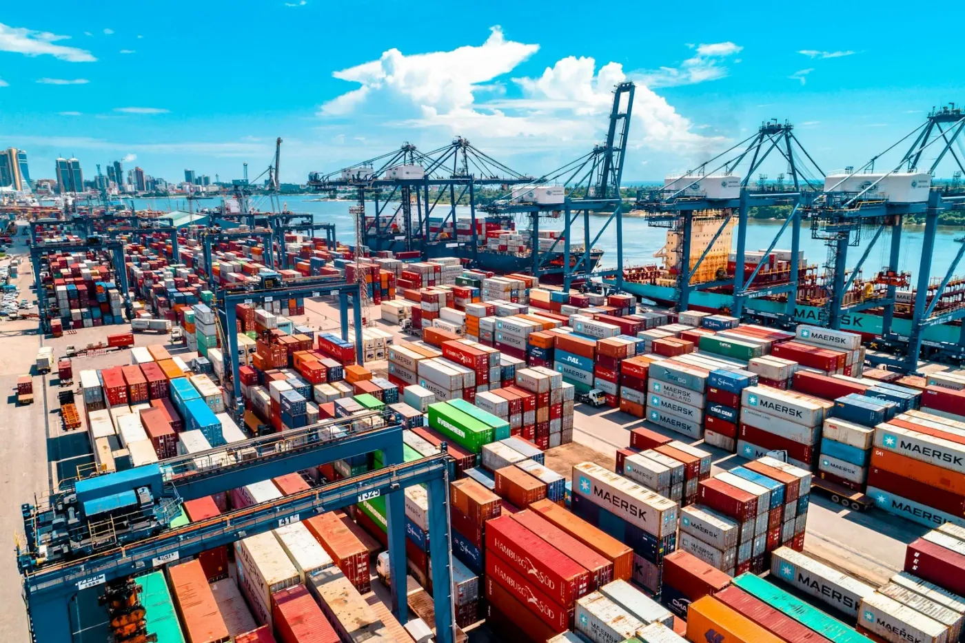 Importer du tissu de Chine : le guide terrain à garder ouvert